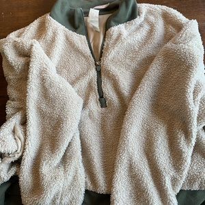 FABLETICS CROP JACKET